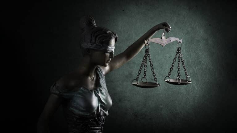 добиться_справедливого_правосудия