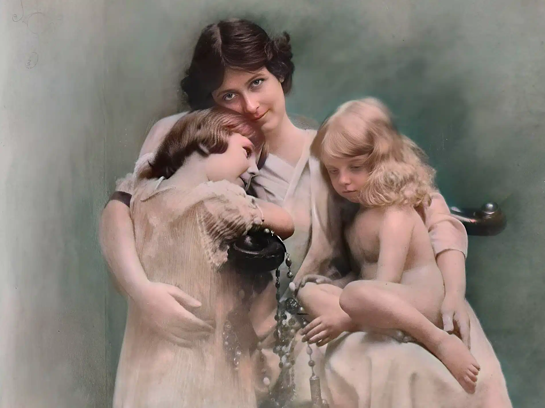 Айседора Дункан и её дети.